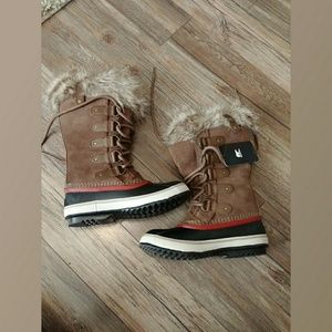 SOREL Joan of Arctic Boots